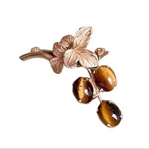 Vintage Wells 12K Gold Filled Tigers Eye Leaf Brooch